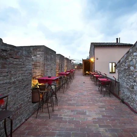 Hotel Palazzo Renieri - 3Stelle S 3*